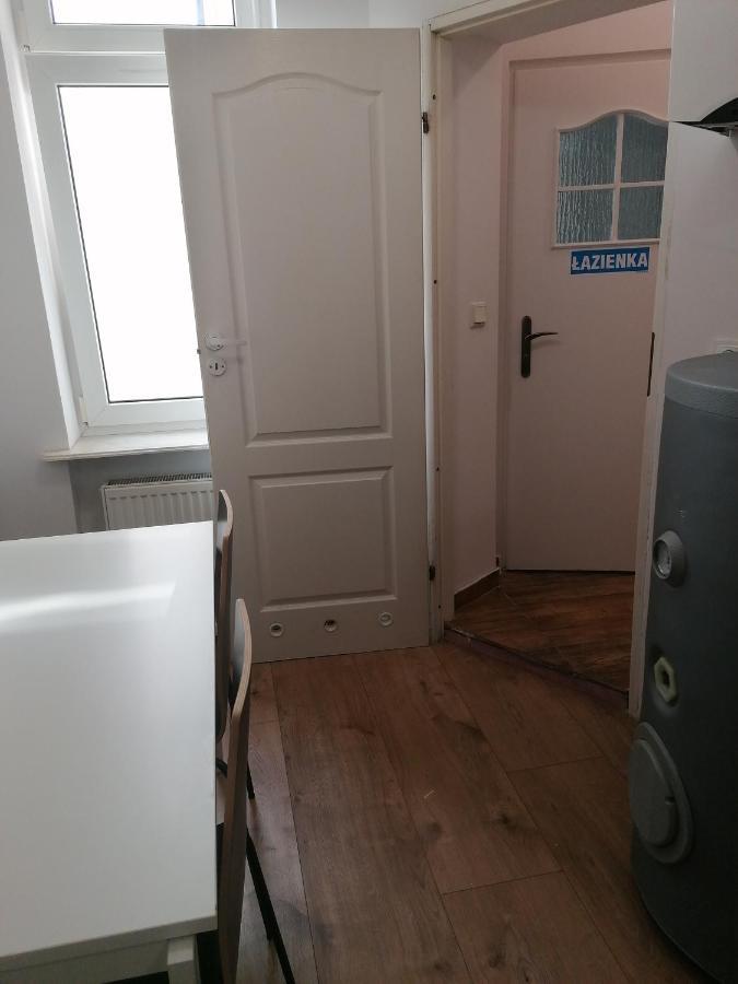 Hostel Tulip - Pokoj Jednoosobowy Nr 3 Ze Wspolna Lazienka I Kuchnia Stettino Esterno foto