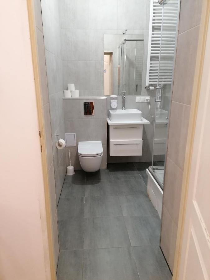 Hostel Tulip - Pokoj Jednoosobowy Nr 3 Ze Wspolna Lazienka I Kuchnia Stettino Esterno foto